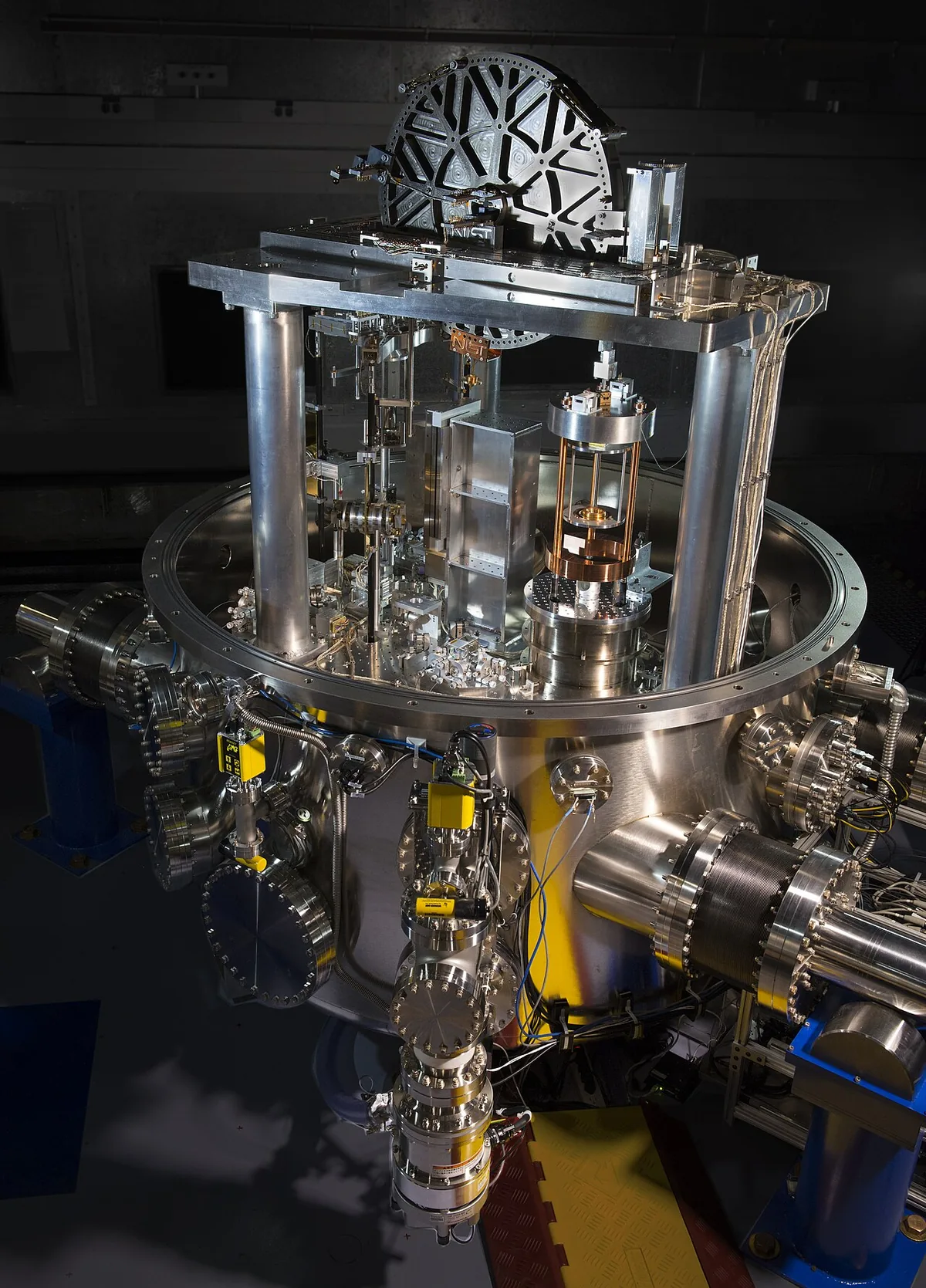 Balance de Kibble NIST-4, instrument de métrologie reliant la masse à la constante de Planck par une force électromagnétique