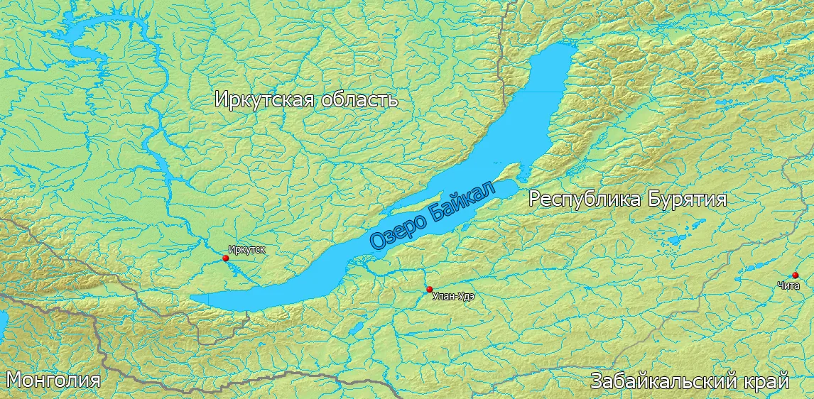 Carte du lac Baïkal en Sibérie orientale avec villes, limites régionales et forme allongée