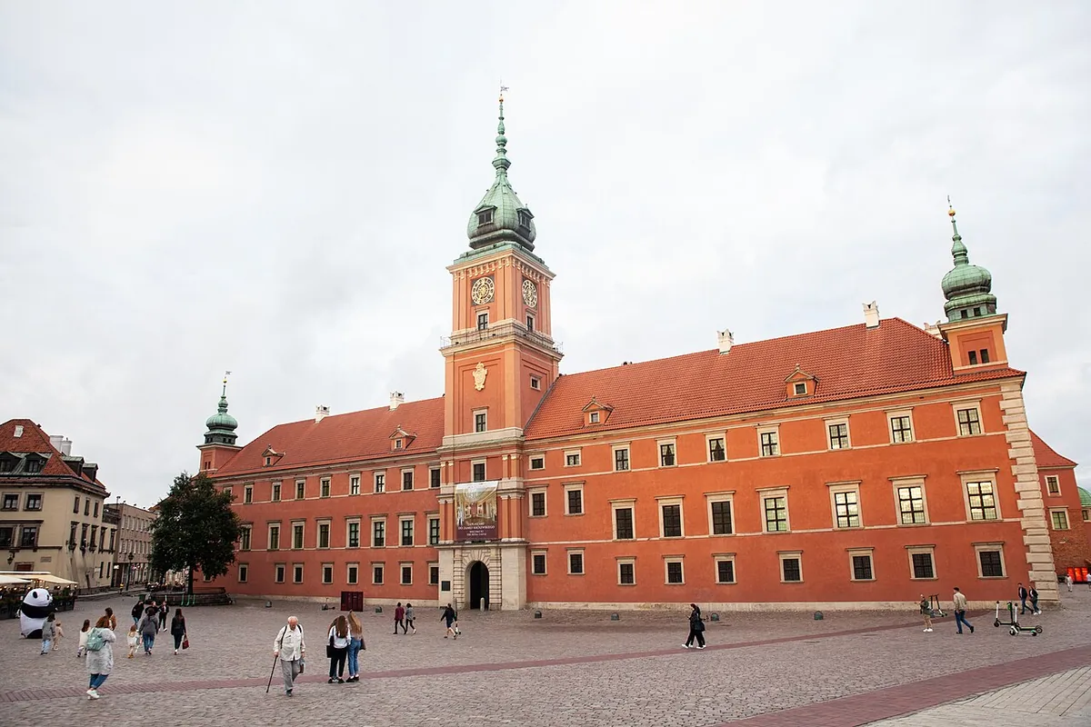 Château royal de Varsovie sur la place du Château en Pologne