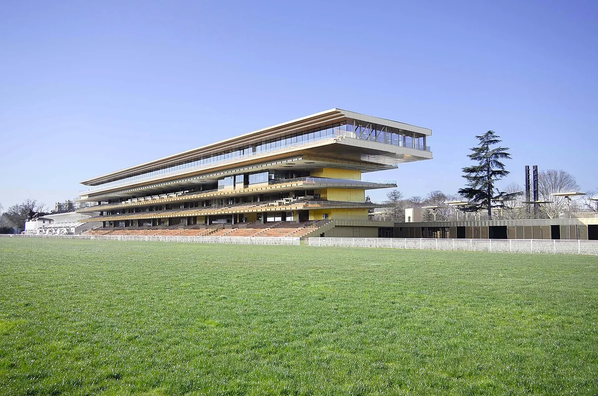 Longchamp