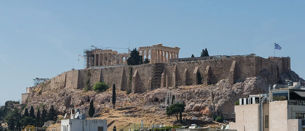 Parthénon sur l’Acropole d’Athènes sous un ciel clair