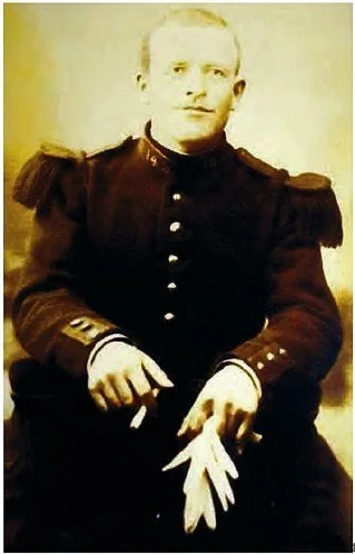 Portrait d'Augustin Trébuchon en uniforme pendant la Première Guerre mondiale, dernier soldat français tué au combat