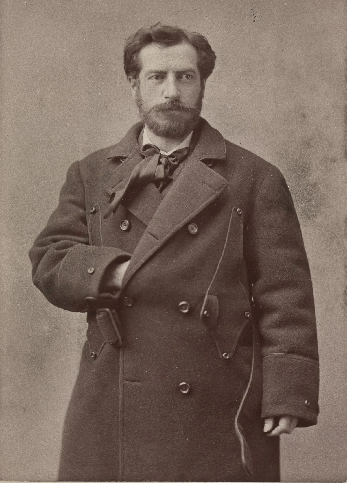 Portrait photographique de Frédéric Auguste Bartholdi, sculpteur français de la Statue de la Liberté, vers 1880