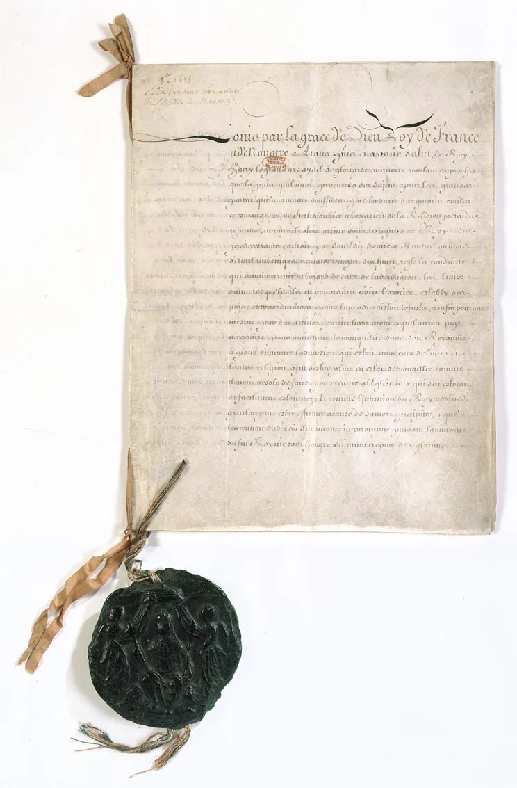 Première page manuscrite de l'édit de Fontainebleau de 1685 conservée aux Archives nationales