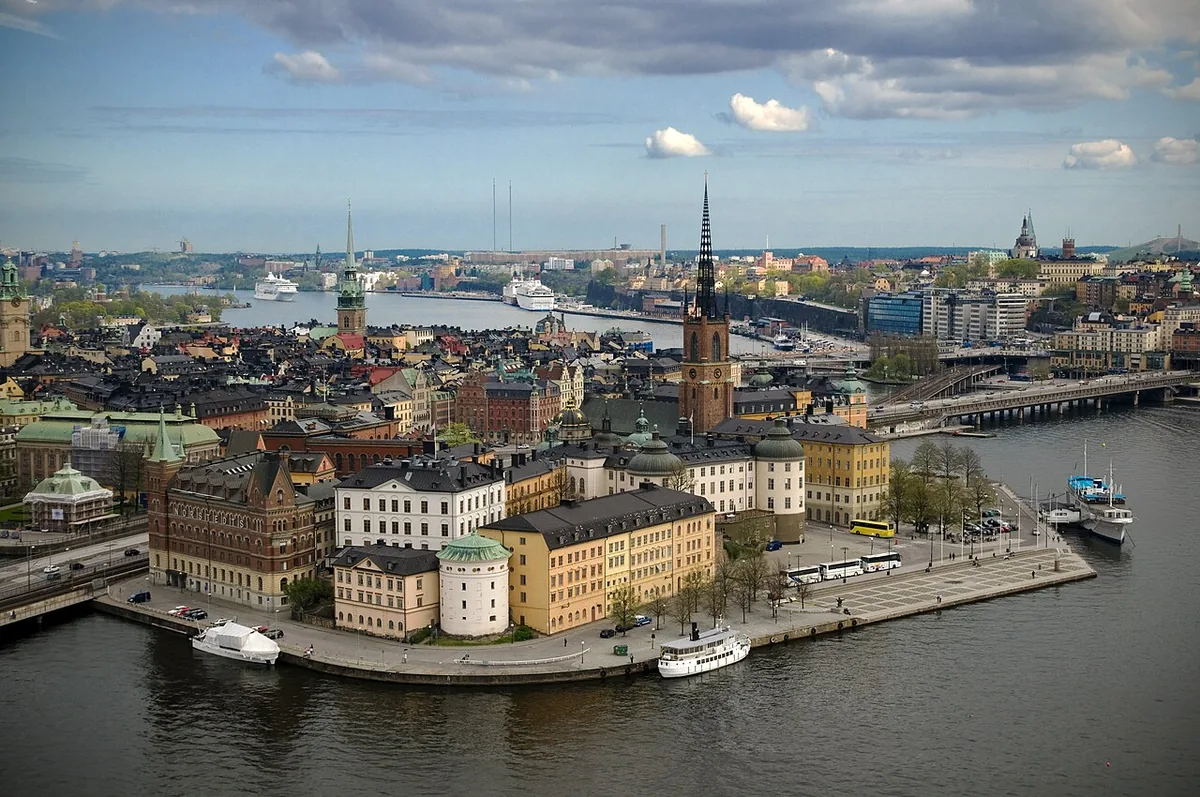 Riddarholmen et le vieux Stockholm vus depuis la tour de l'Hôtel de Ville, îles historiques du centre