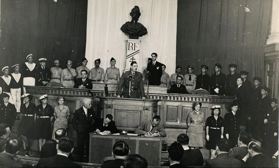 Séance inaugurale de l’Assemblée consultative provisoire à Alger avec Charles de Gaulle en 1943