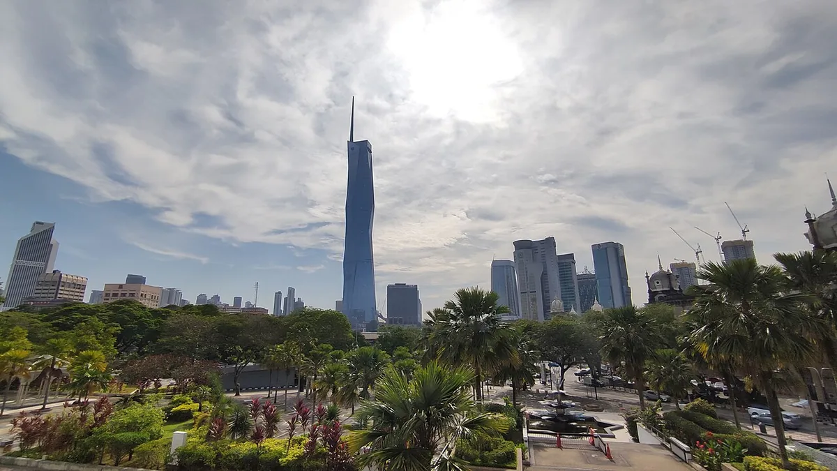 Silhouette de Kuala Lumpur avec la tour Merdeka 118, deuxième plus haut gratte-ciel du monde depuis 2023