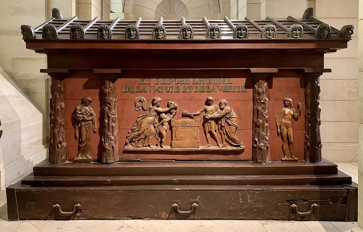 Tombeau de Jean-Jacques Rousseau dans la crypte du Panthéon de Paris
