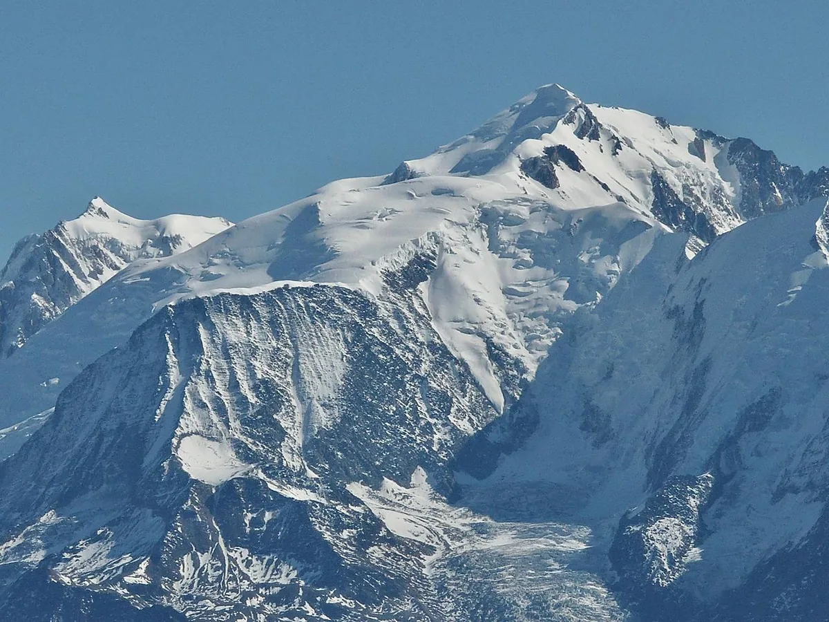 Tracé de la voie normale du mont Blanc passant par le Goûter
