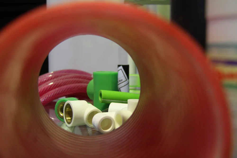 Tuyaux en PVC, polychlorure de vinyle, premier débouché industriel du chlore dans le monde