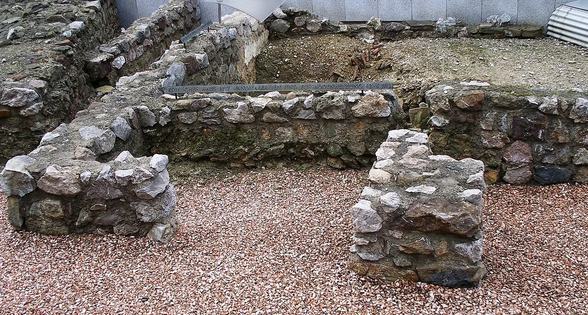Vestiges romains de Vindobona visibles sur la Michaelerplatz au centre de Vienne