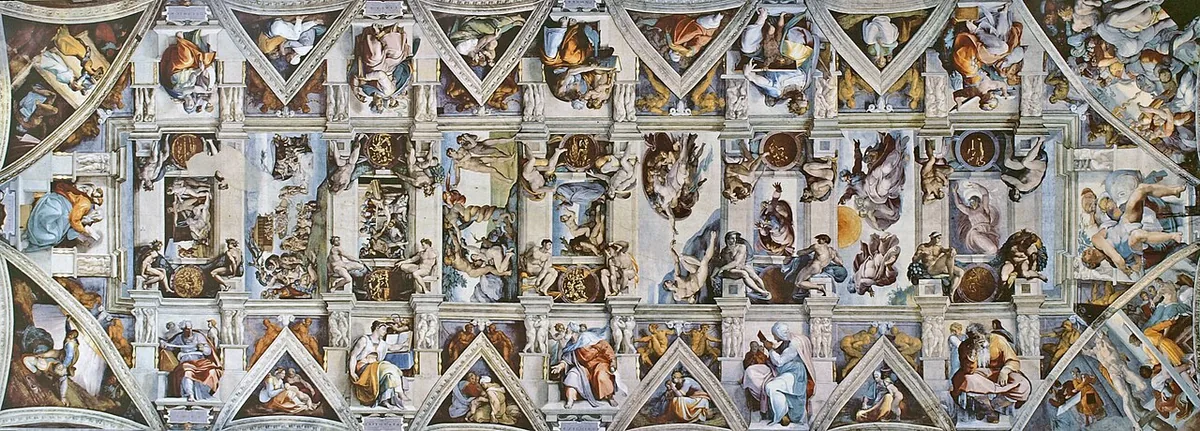 Vue d'ensemble du plafond peint par Michel-Ange dans la chapelle Sixtine au Vatican, fresques de la Genèse
